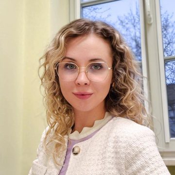 mgr Magdalena Mróz